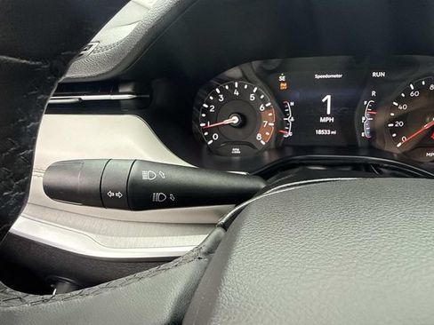 Used 2025 Jeep Compass Limited AWD/4WD image 34