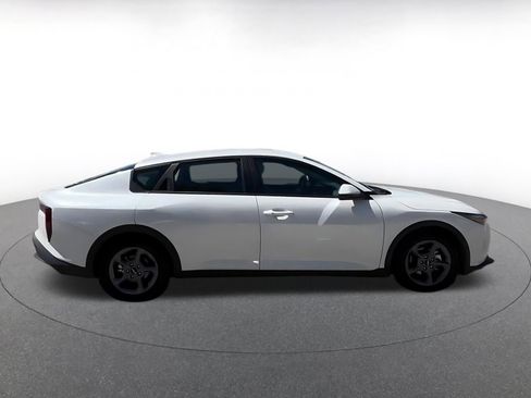 Used 2025 Kia K4 FWD image 16