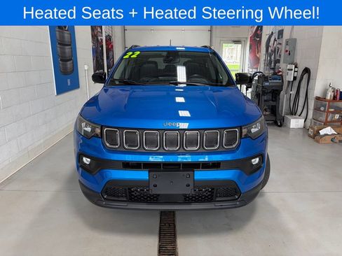 Used 2022 Jeep Compass Latitude w/ Convenience Group AWD/4WD image 3