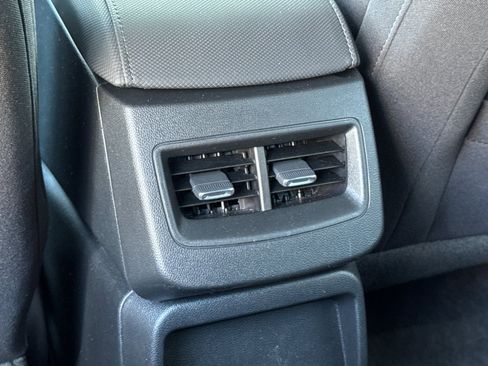 Used 2026 Chevrolet Equinox EV LT w/ Comfort Package AWD/4WD image 41