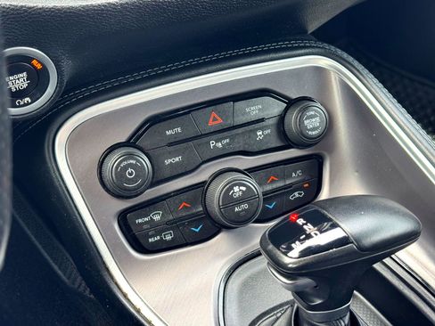 Used 2022 Dodge Challenger GT image 22