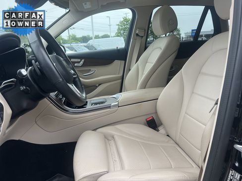 Certified 2022 Mercedes-Benz GLC 300 4MATIC image 16
