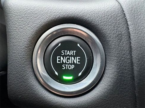 Used 2021 GMC Yukon XL SLT image 19