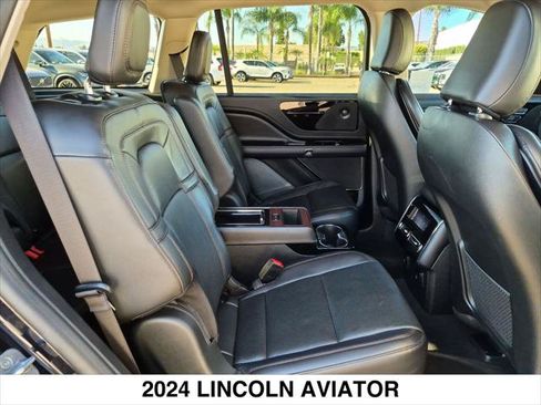Certified 2024 Lincoln Aviator Reserve w/ Equipment Group 201A RWD image 25