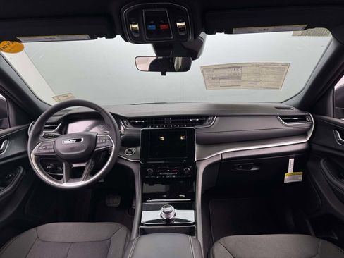 New 2025 Jeep Grand Cherokee L Laredo w/ Trailer Tow Package image 23