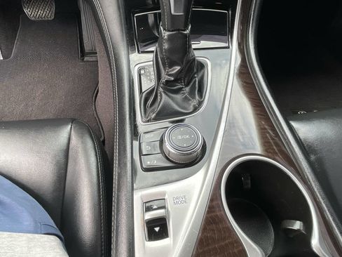 Used 2019 INFINITI Q50 Luxe RWD image 18