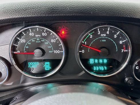 Used 2013 Jeep Wrangler Unlimited Sahara w/ Dual Top Group AWD/4WD image 12