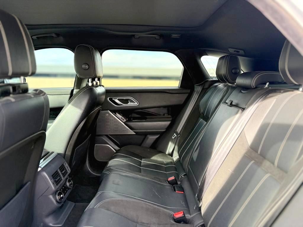 Used 2018 Land Rover Range Rover Velar R-Dynamic SE AWD/4WD image 38