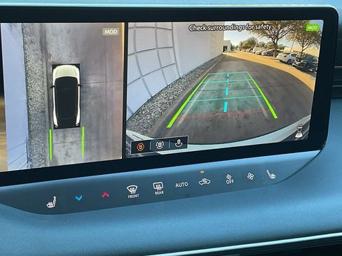 New 2026 Nissan Leaf Platinum+ image 33