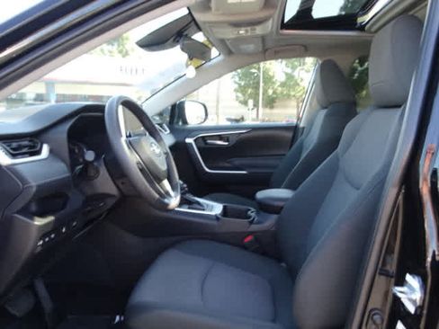 Certified 2024 Toyota RAV4 XLE image 18