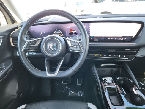 Certified 2025 Buick Envision Sport Touring image 14