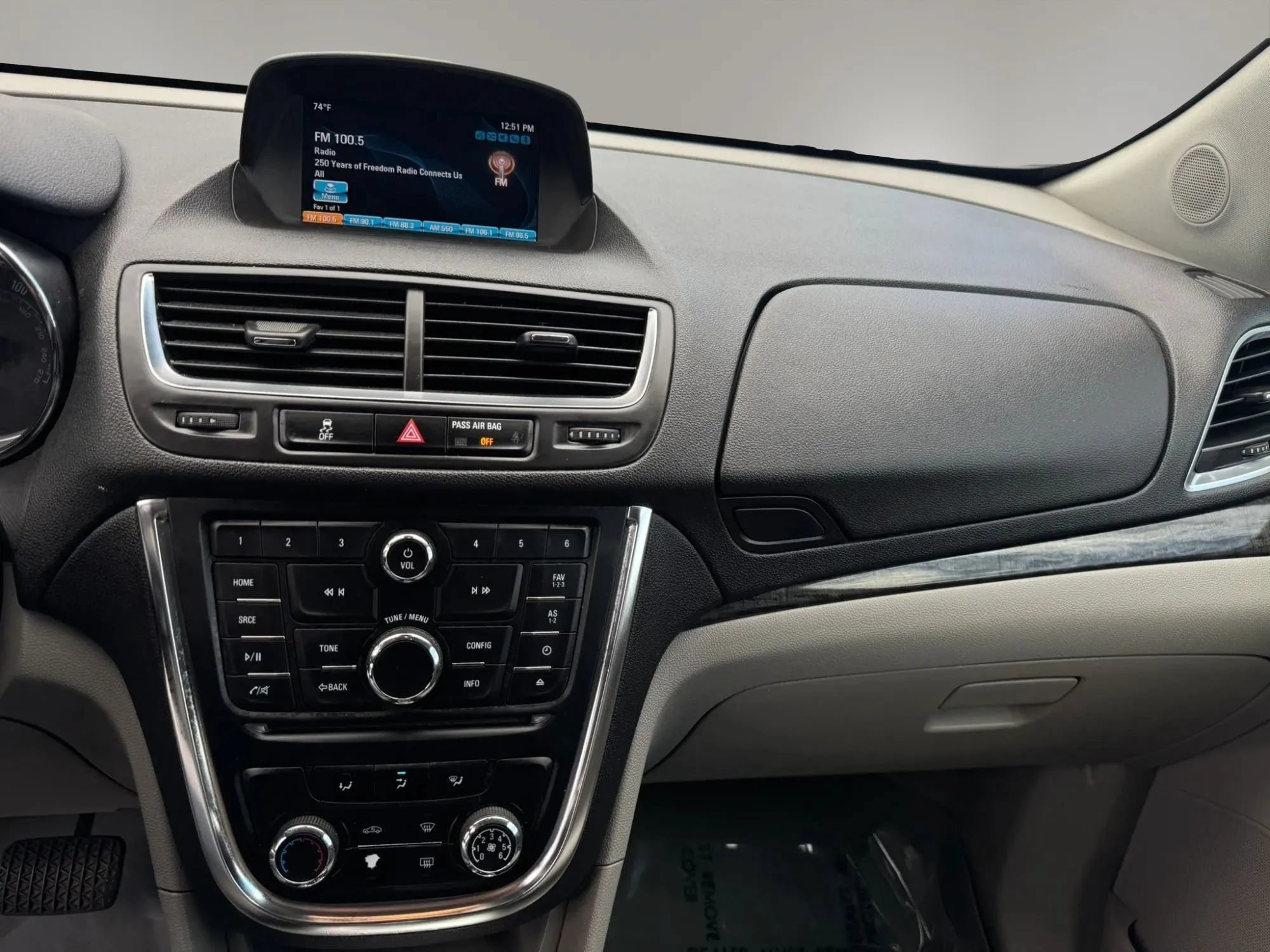 Used 2016 Buick Encore FWD image 18