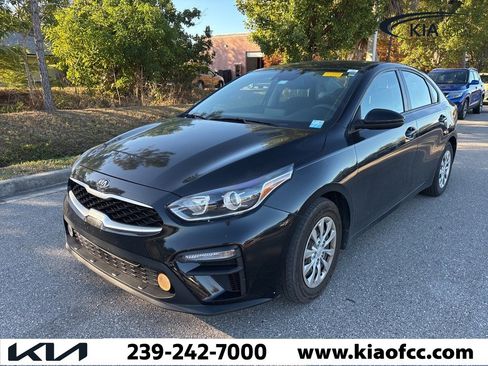 Used 2020 Kia Forte Sedan image 2