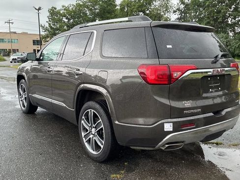 Used 2019 GMC Acadia Denali w/ Technology Package AWD/4WD image 2