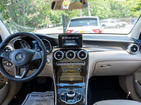 Used 2019 Mercedes-Benz GLC 300 image 20