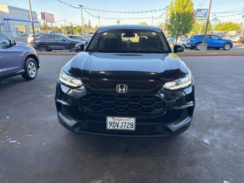 Used 2023 Honda HR-V LX image 1