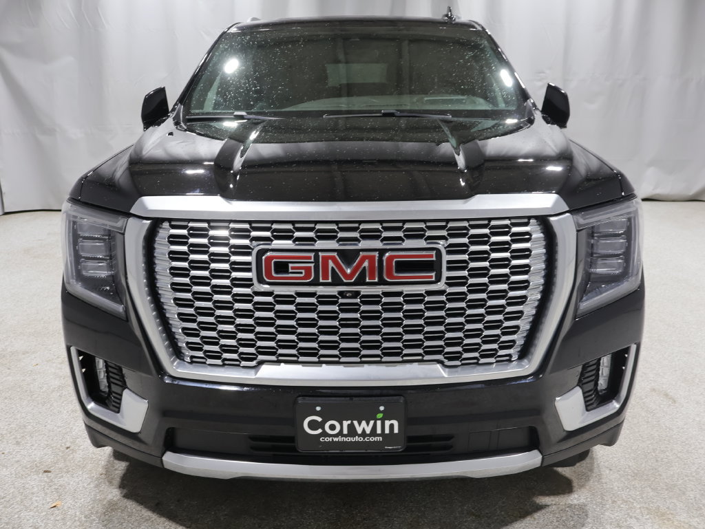 Used 2024 GMC Yukon XL Denali w/ Denali Reserve Package AWD/4WD image 7