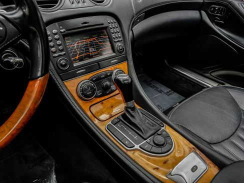 Used 2012 Mercedes-Benz SL 550 image 23