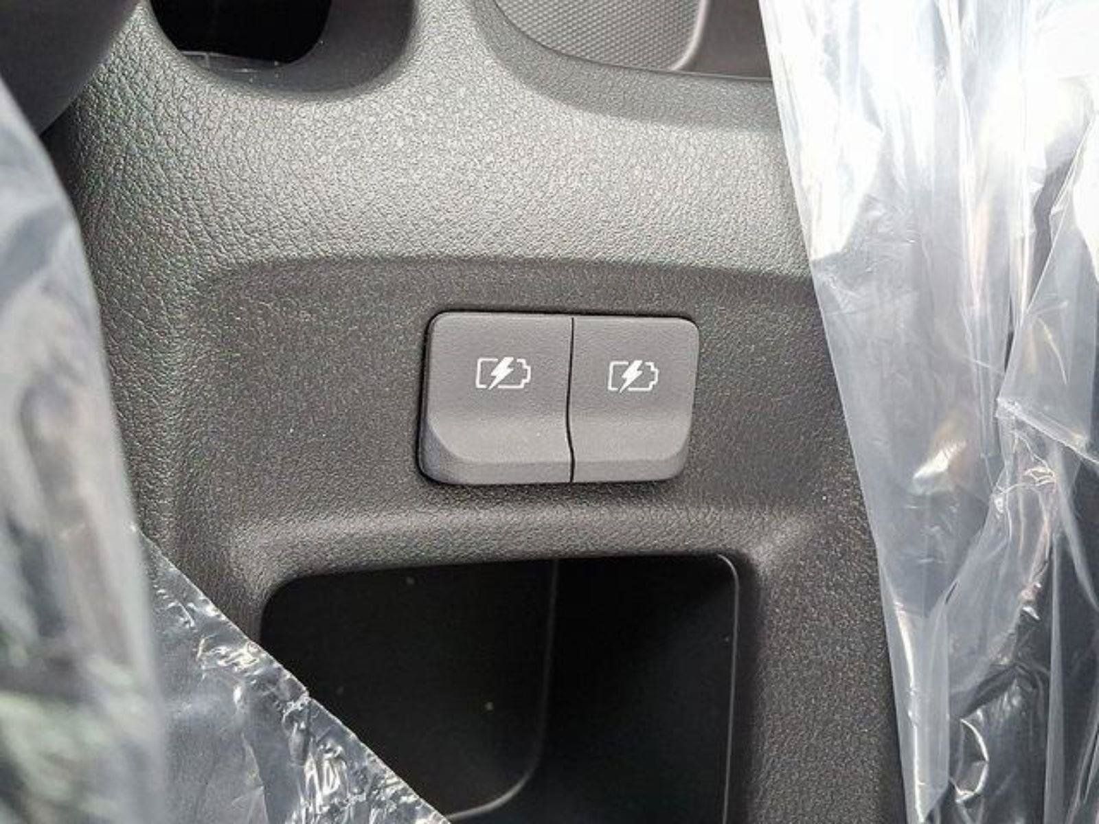 New 2025 Nissan Versa S w/ S Plus Package FWD image 20