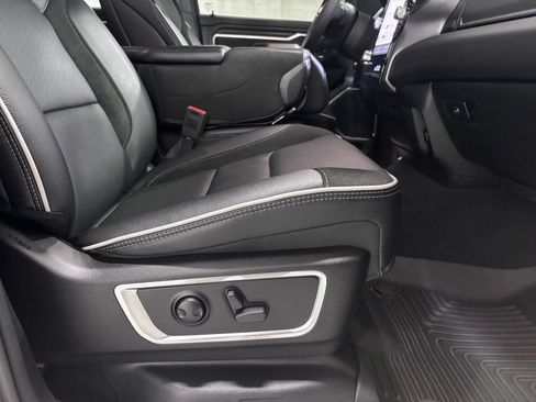 Used 2025 RAM 1500 Laramie AWD/4WD image 55