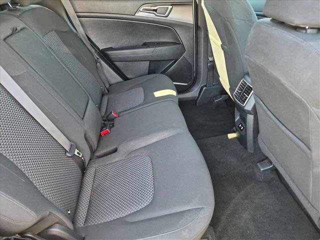 Used 2026 Kia Sportage LX FWD image 19