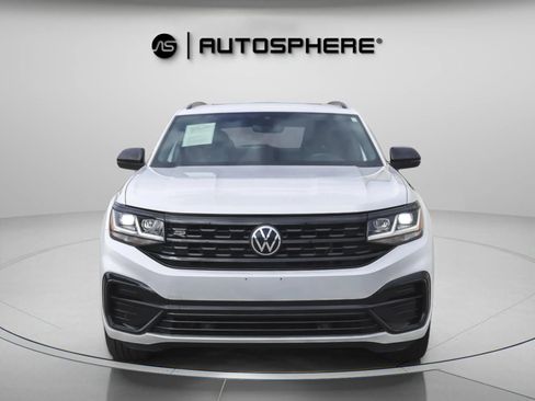 Used 2023 Volkswagen Atlas Cross Sport SEL R-Line image 2