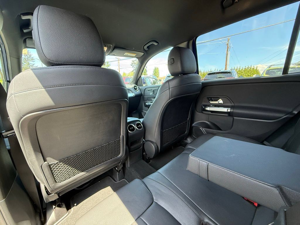Used 2020 Mercedes-Benz GLB 250 4MATIC image 13