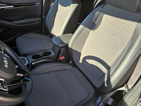 Certified 2023 Kia Seltos S w/ Navigation Package image 24