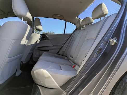 Used 2015 Honda Accord LX image 15