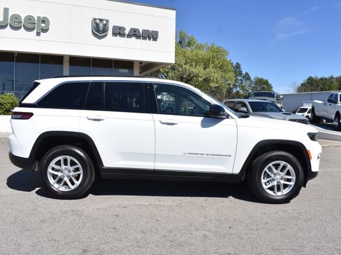 New 2026 Jeep Grand Cherokee Laredo X image 10