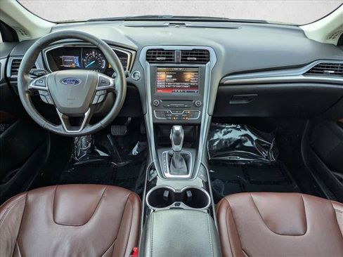 Used 2016 Ford Fusion SE w/ Equipment Group 502A image 18