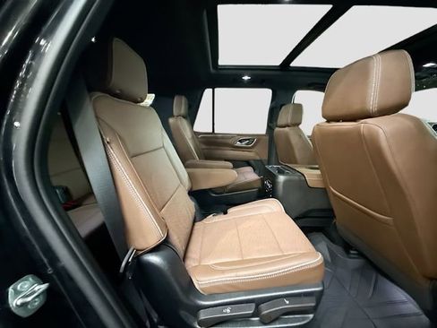 Used 2023 Chevrolet Tahoe High Country w/ LPO, Illumination Package image 31