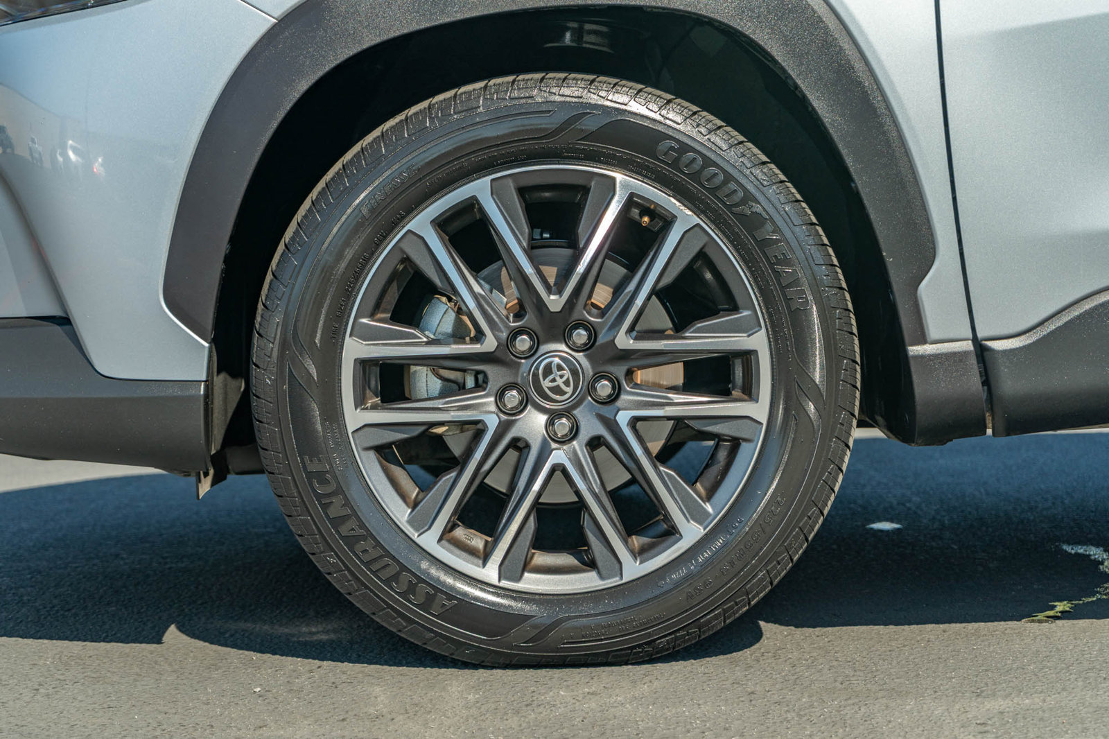 Certified 2026 Toyota Corolla Cross XLE FWD image 5