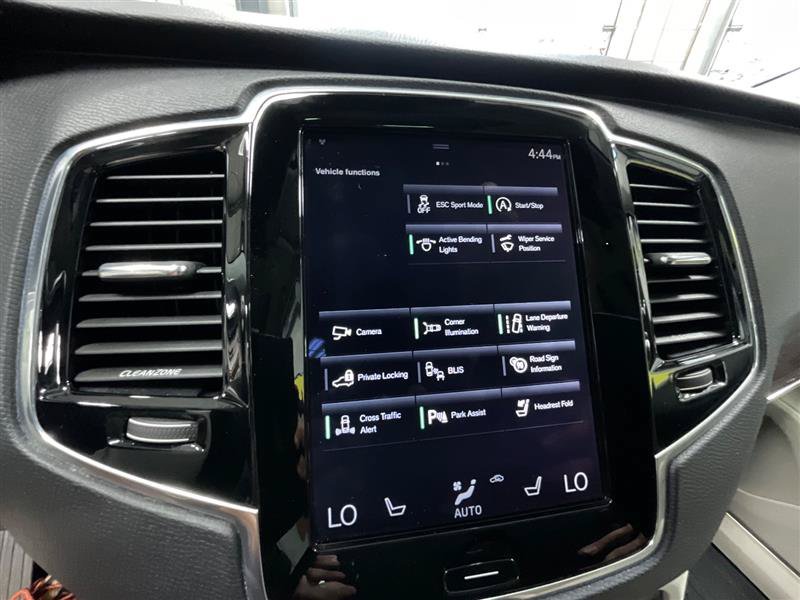 Used 2016 Volvo XC90 T6 Momentum w/ Momentum Plus Package AWD/4WD image 21