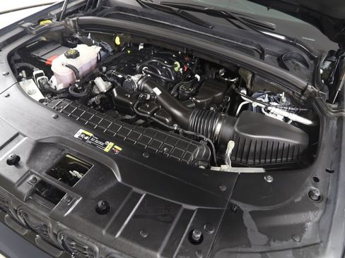 Used 2024 Jeep Grand Cherokee Limited w/ Luxury Tech Group II image 20