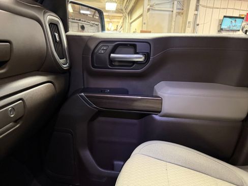 Used 2022 Chevrolet Silverado 1500 LT Trail Boss w/ Safety Package image 31