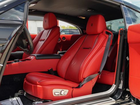 Used 2020 Rolls-Royce Wraith RWD image 19