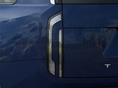 New 2027 Kia Telluride S image 11