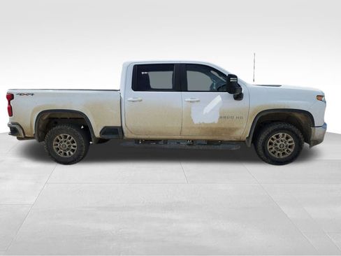 Used 2020 Chevrolet Silverado 2500 LT AWD/4WD image 9