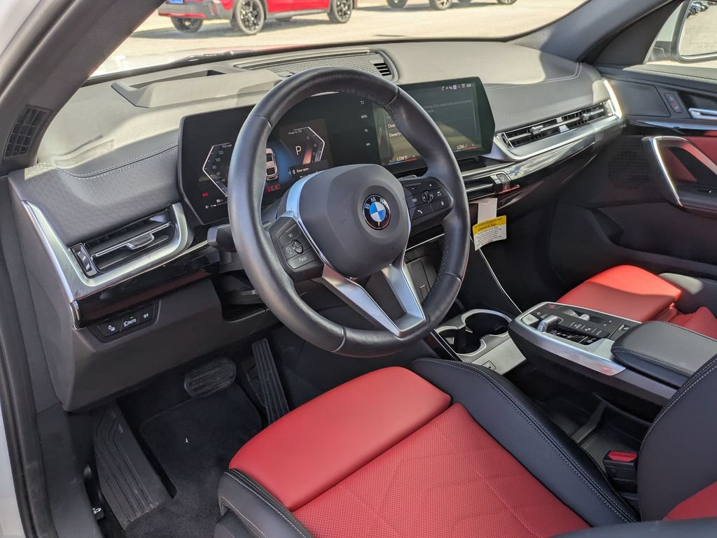 Used 2025 BMW X2 xDrive28i w/ Technology Package AWD/4WD image 27