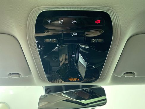 Used 2025 Mercedes-Benz C 300 Sedan image 10
