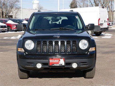 Used 2015 Jeep Patriot Latitude image 2