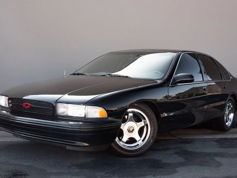 Used 1996 Chevrolet Impala SS image 1