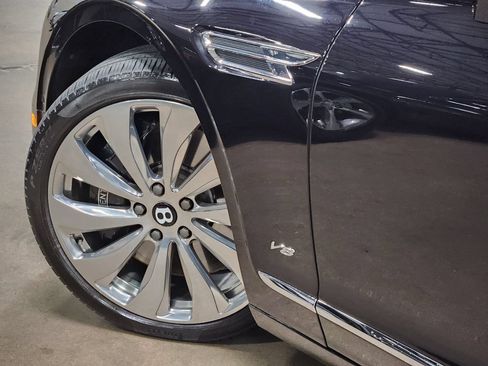Used 2021 Bentley Flying Spur V8 AWD/4WD image 20