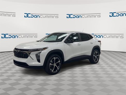 New 2026 Chevrolet Trax RS image 4