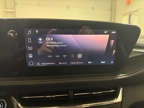 Used 2024 Buick Envista Preferred w/ Convenience I Package image 16