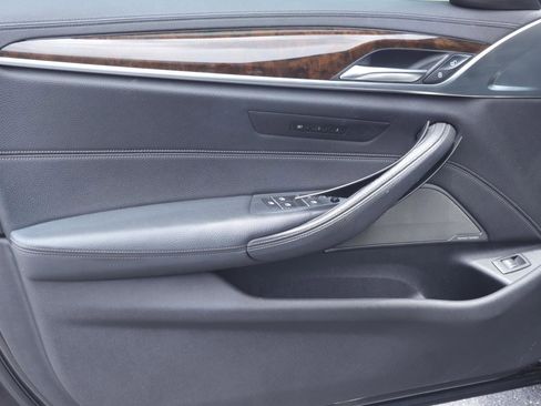 Used 2020 BMW 540i w/ M Sport Package RWD image 9