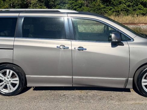Used 2013 Nissan Quest SL w/ Protection Pkg image 6