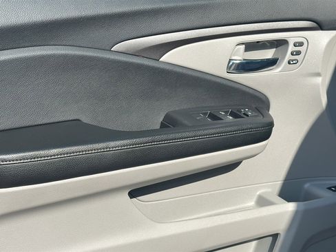 Used 2019 Honda Pilot EX-L image 16