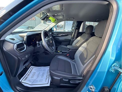 Used 2025 Chevrolet TrailBlazer LT FWD image 13
